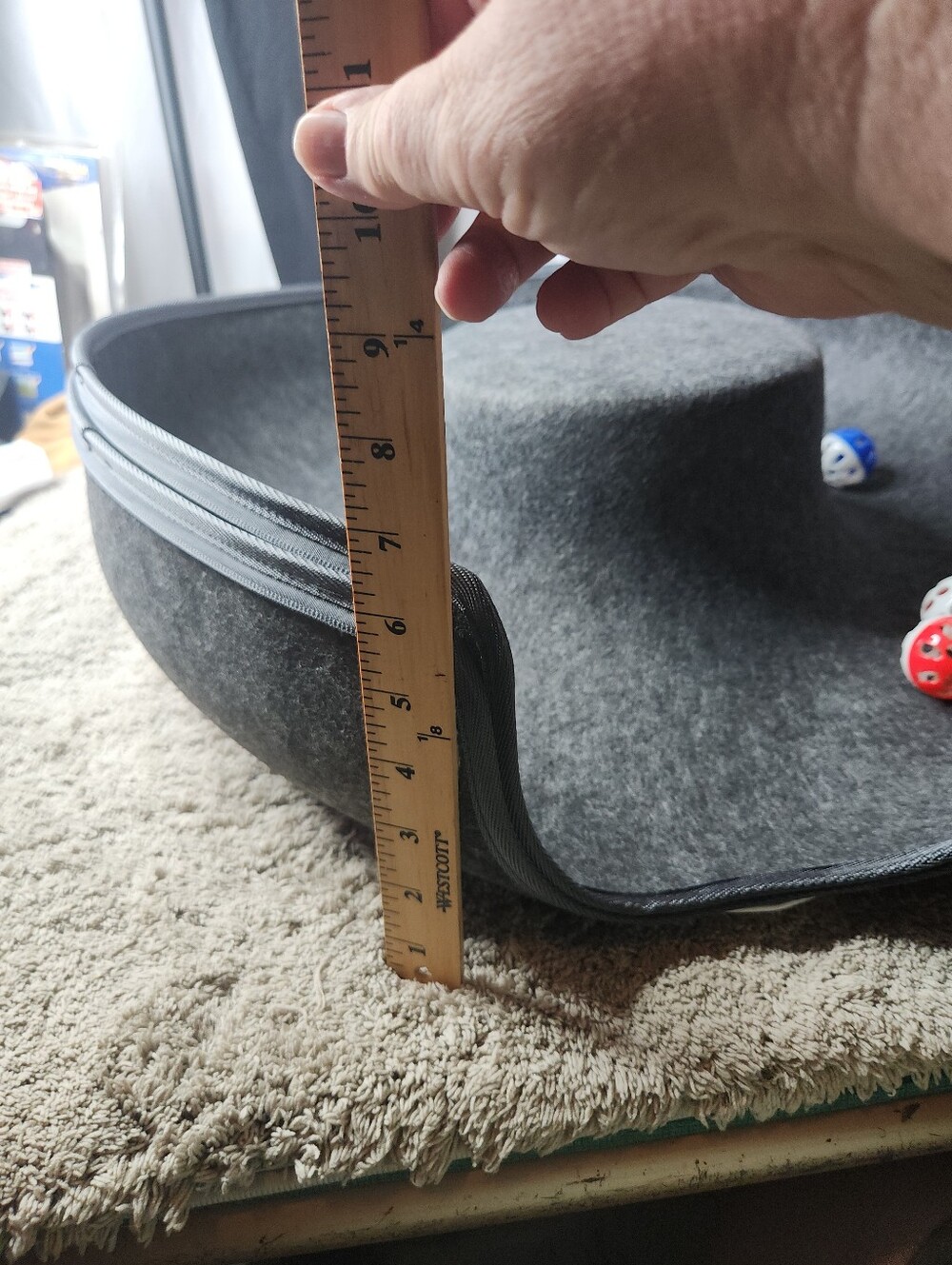 Meow Mansion Large Cat Cave Donut - Cat Tunnel; up to 30lbs - 3 Toy Balls - Picture 9 of 13